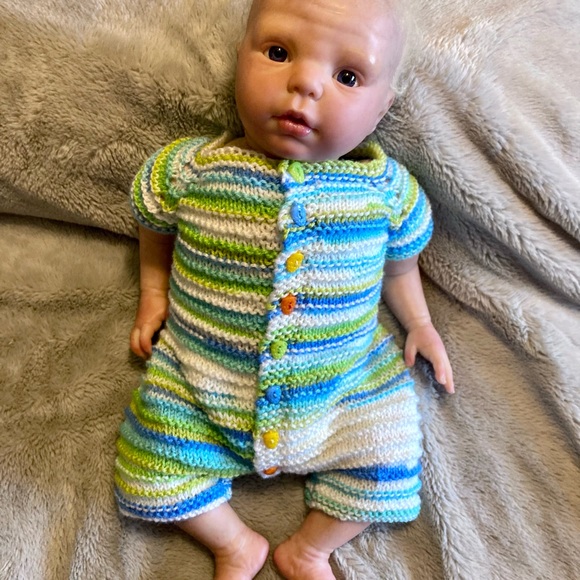 Hand knit baby romper - Picture 3 of 3